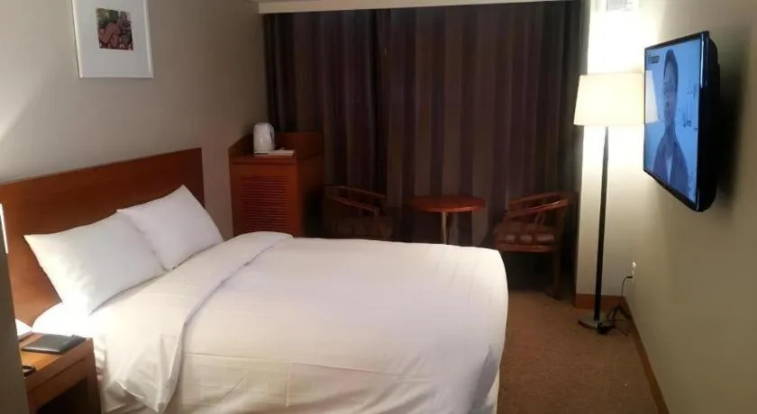 Bed in Seoul Rex Hotel