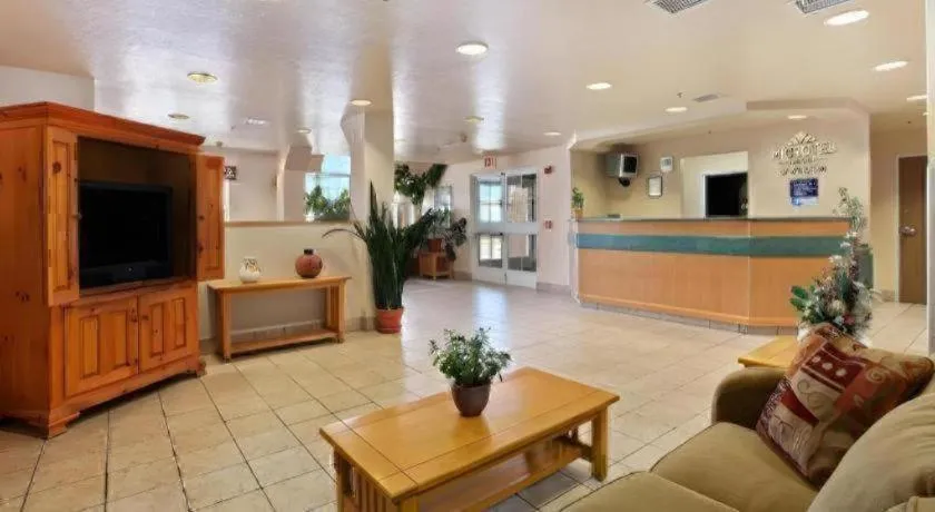 Microtel Inn & Suites by Wyndham Albuquerque West
