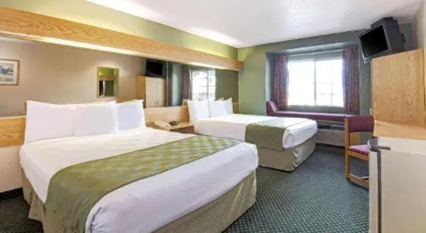 Bed in Microtel Inn & Suites by Wyndham Albuquerque West Bed in Microtel Inn & Suites by Wyndham Albuquerque West