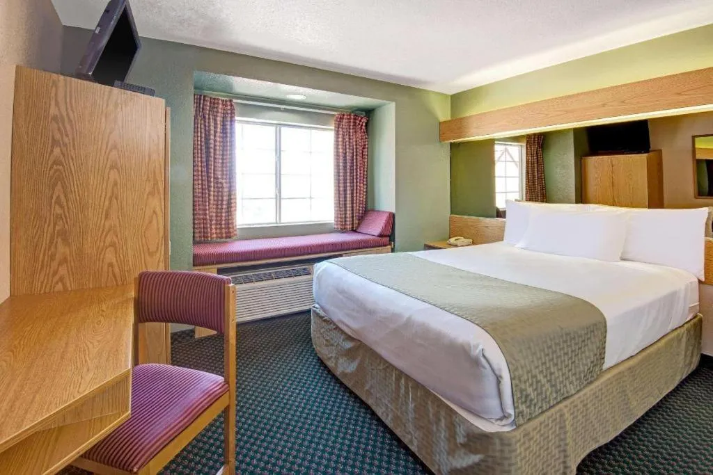 Bed in Microtel Inn & Suites by Wyndham Albuquerque West