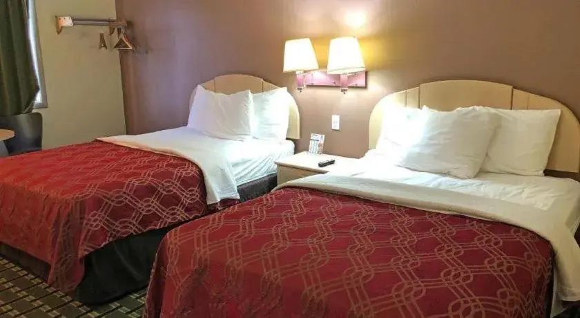 Bed in Americas Best Value Inn Beatrice Bed in Americas Best Value Inn Beatrice