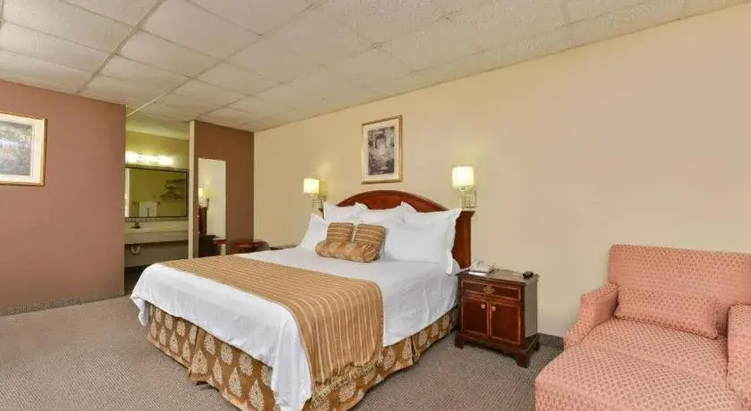 Bed in Americas Best Value Inn & Suites Victoria Bed in Americas Best Value Inn & Suites Victoria