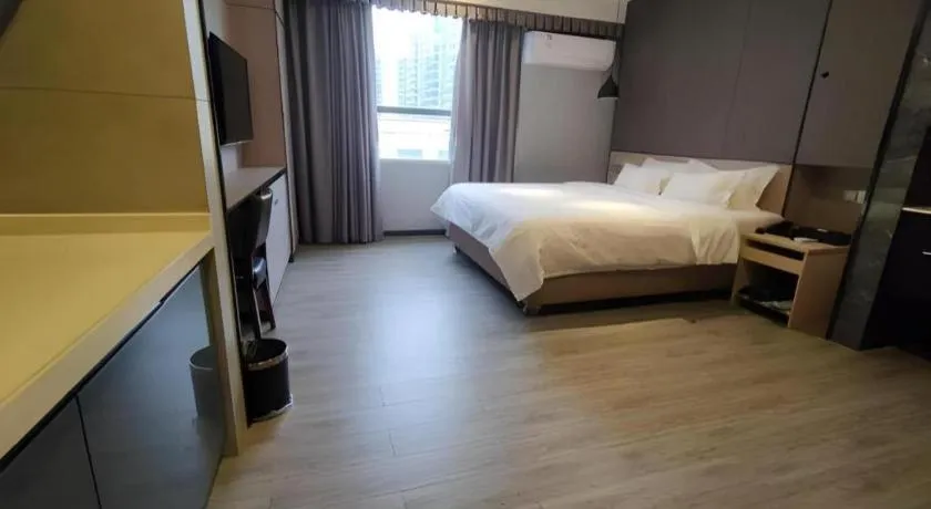 Bed in Hanyong Hotel Shenzhen International Exhibition Center