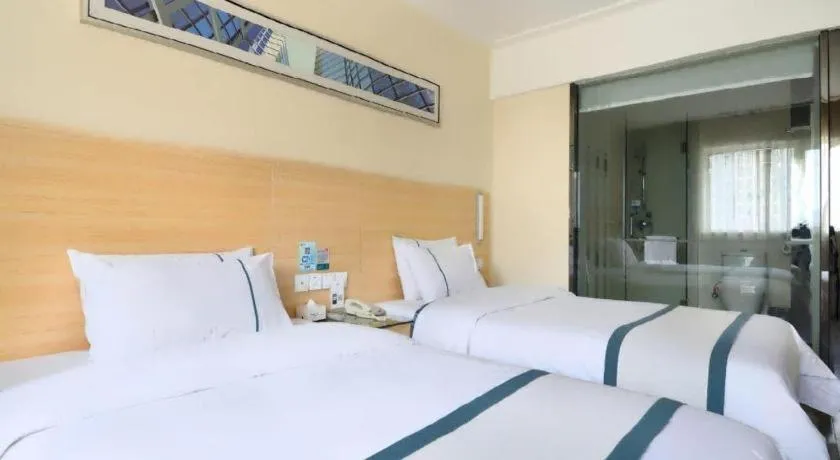 Bed in City Comfort Inn Guahgnzhou Huangpu East District