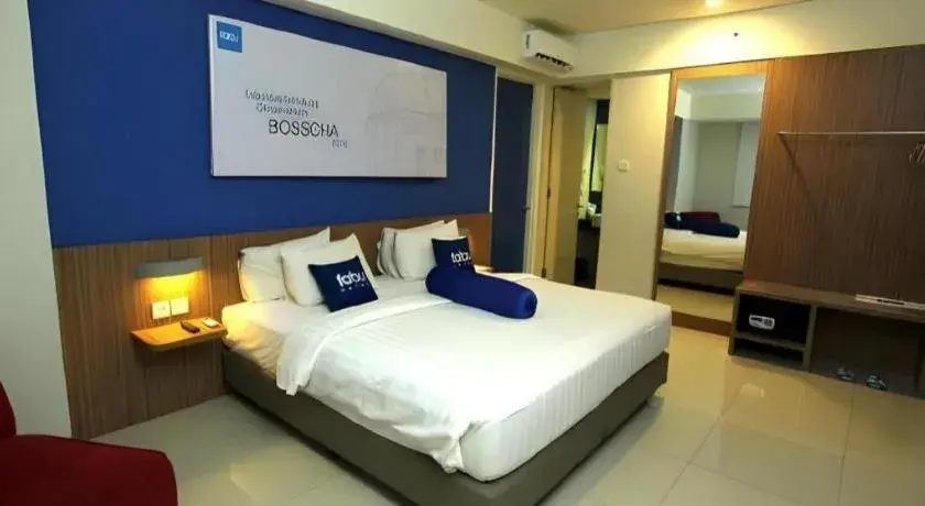 Bed in Indies Style Hotel Bandung Bed in Indies Style Hotel Bandung
