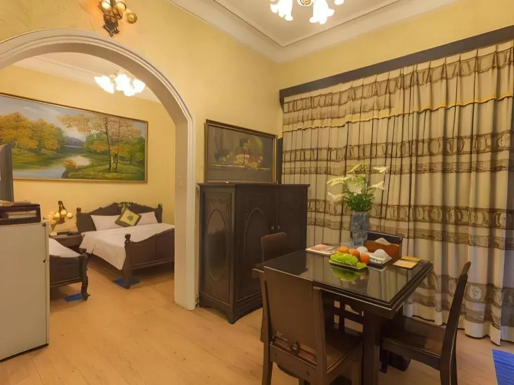 Bed in Dragon Hotel Bed in Dragon Hotel