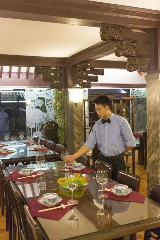 Dragon Hotel Dragon Hotel