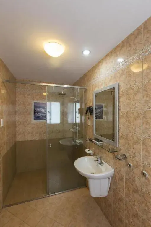 Dragon Hotel Dragon Hotel