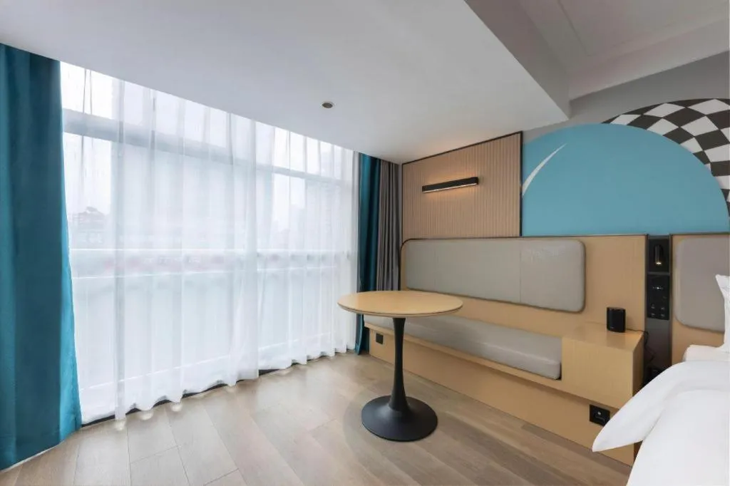 Bed in City Comfort Inn Hengyang Dayang Department Lianhu Plaza