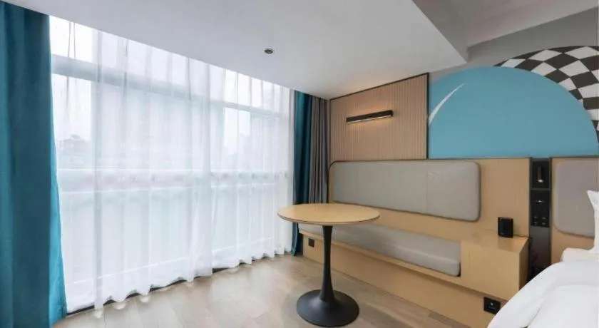 Bed in City Comfort Inn Hengyang Dayang Department Lianhu Plaza