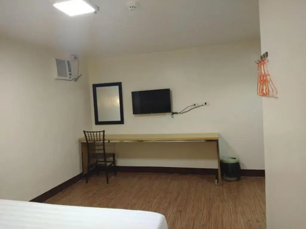 Bed in Meaco Royal Hotel- ILagan Bed in Meaco Royal Hotel- ILagan