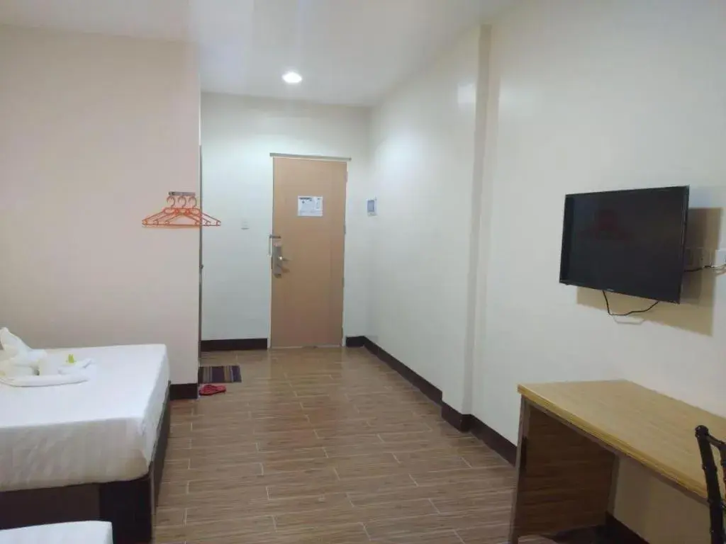 Bed in Meaco Royal Hotel- ILagan Bed in Meaco Royal Hotel- ILagan