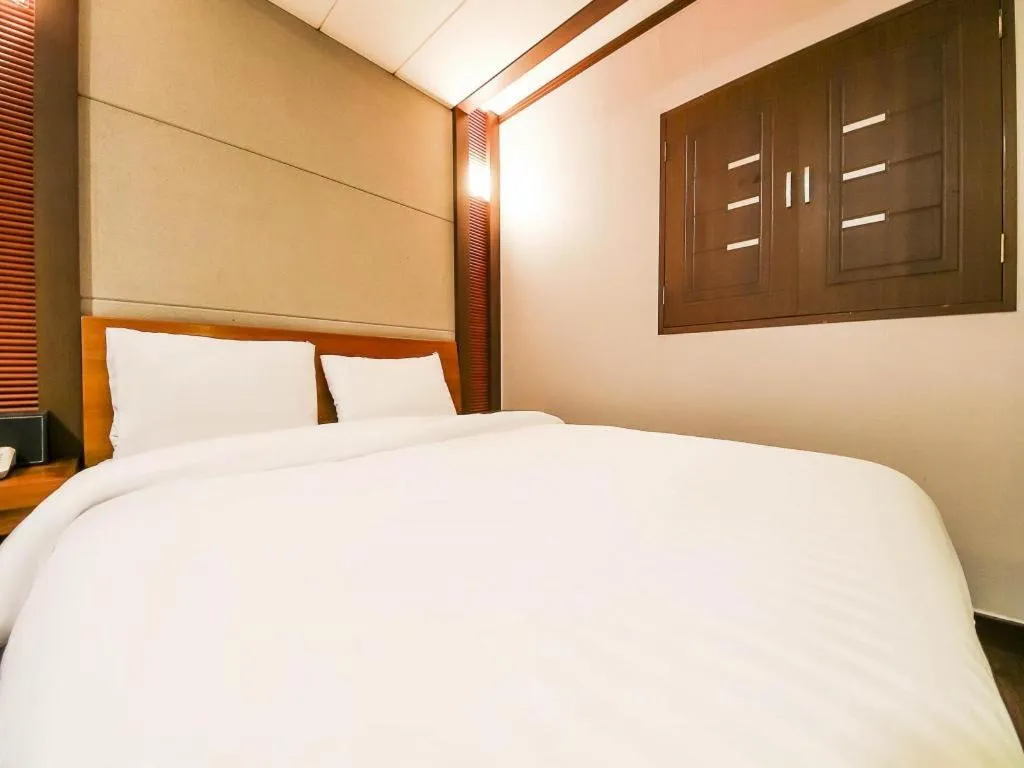 Bed in Hotel J Suwon