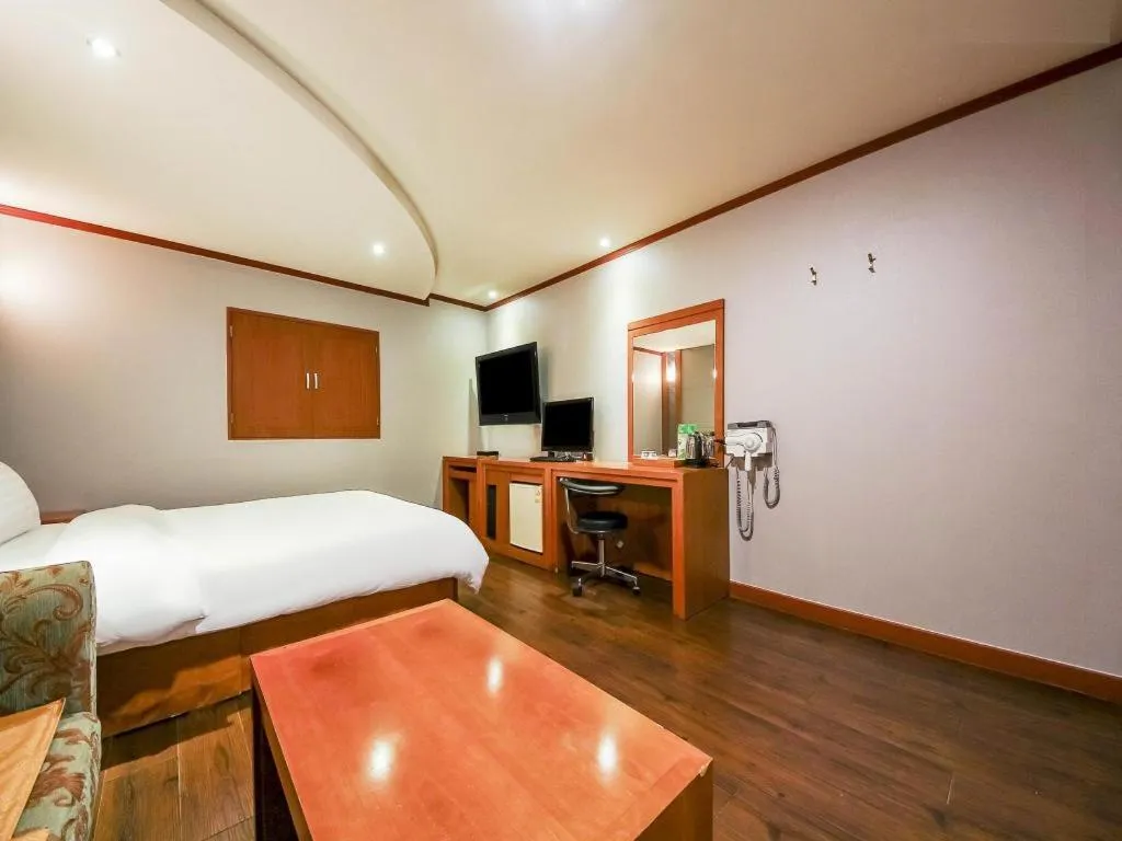 Bed in Hotel J Suwon