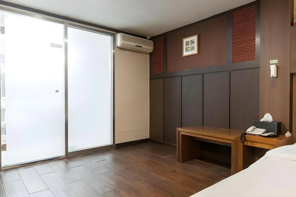 Bed in Hotel J Suwon