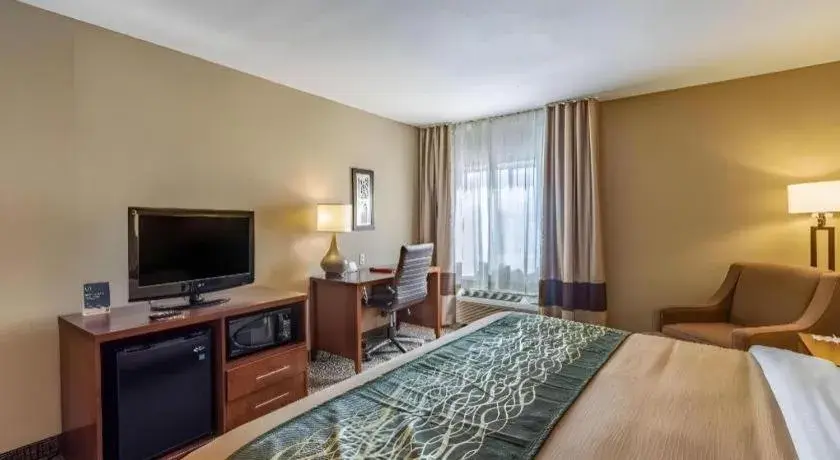 Bed in Comfort Inn Tucson Central Bed in Comfort Inn Tucson Central