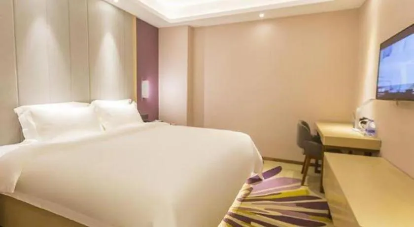 Bed in Lavande Hotels Guangzhou Zhihui City