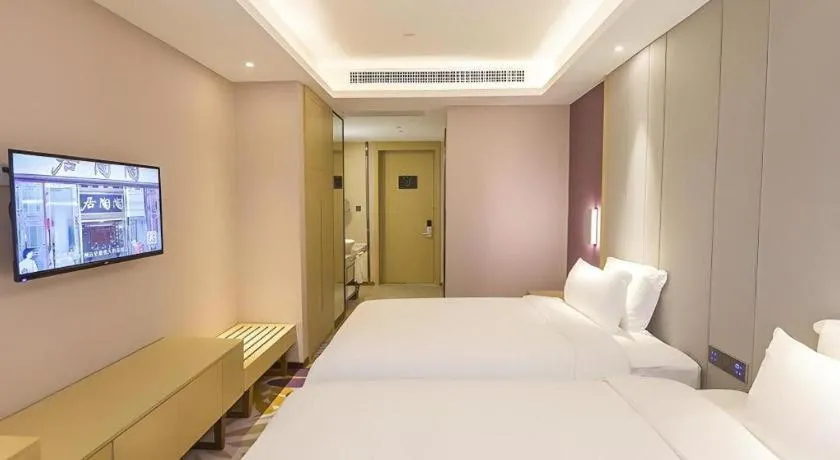Bed in Lavande Hotels Guangzhou Zhihui City