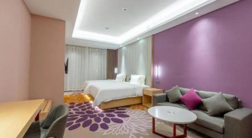 Bed in Lavande Hotels Guangzhou Zhihui City