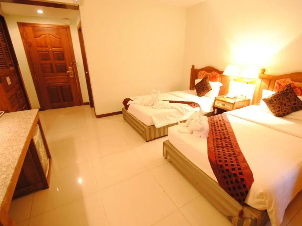 Bed in Midland Hotel