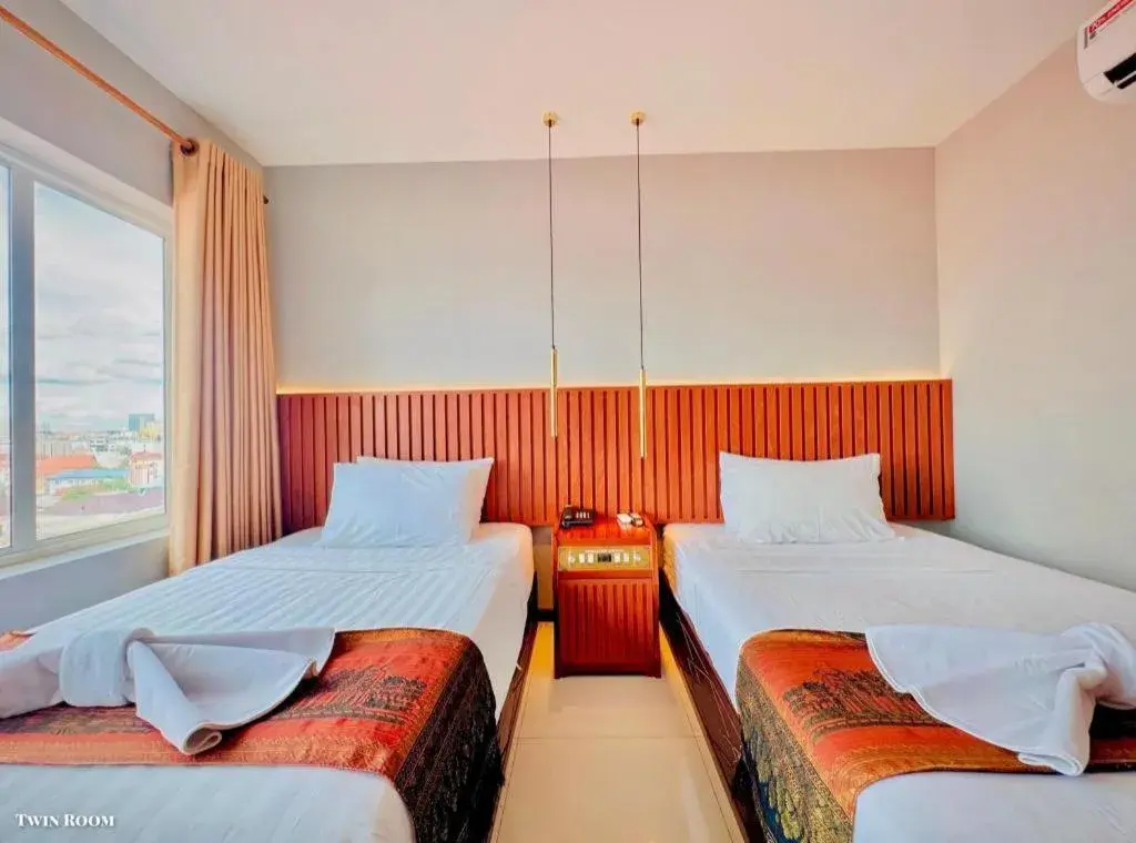 Bed in Midland Hotel Bed in Midland Hotel