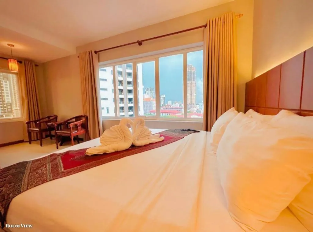 Bed in Midland Hotel