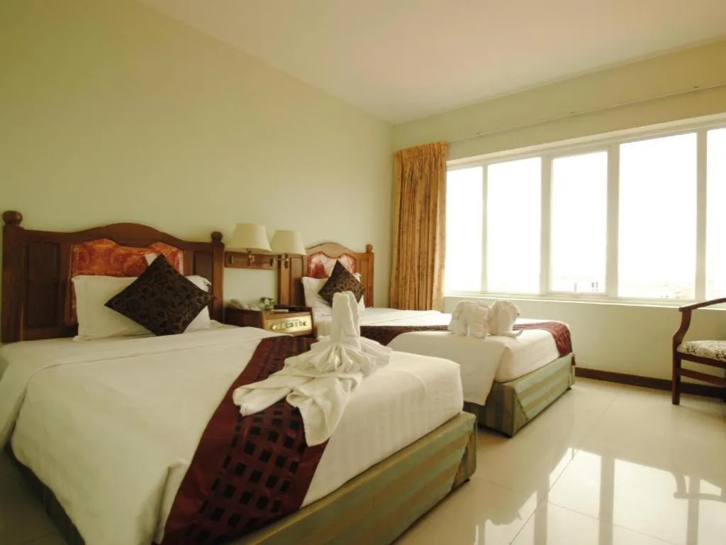 Bed in Midland Hotel