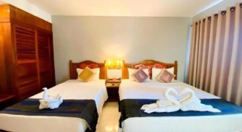 Bed in Midland Hotel