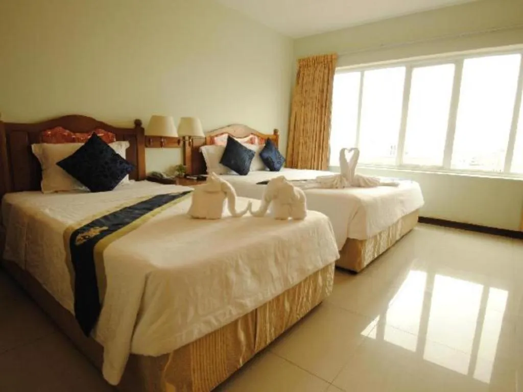 Bed in Midland Hotel