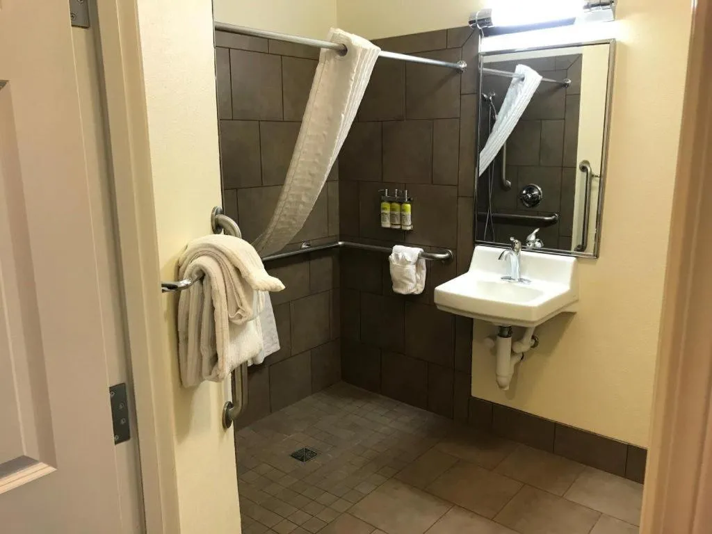Candlewood Suites Bloomington-Normal By IHG