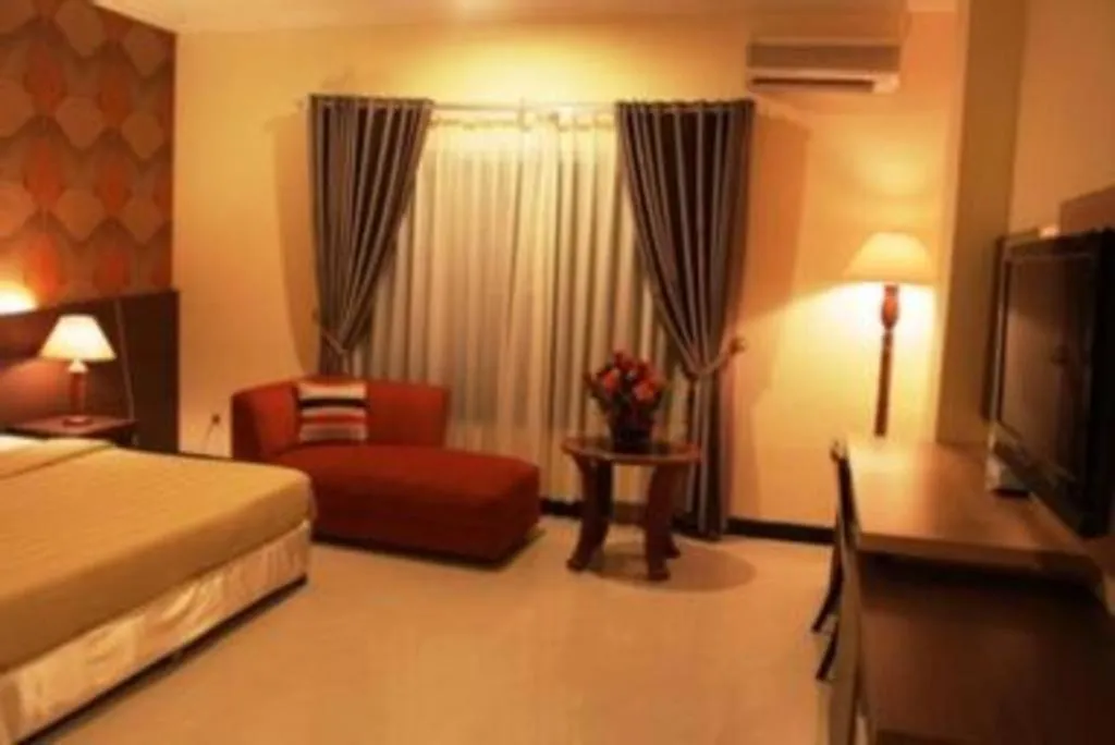 Bed in Hotel Intan Cirebon