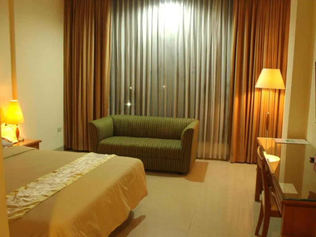 Bed in Hotel Intan Cirebon