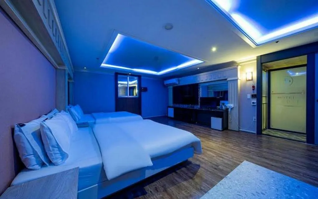 Bed in Hotel Head-One