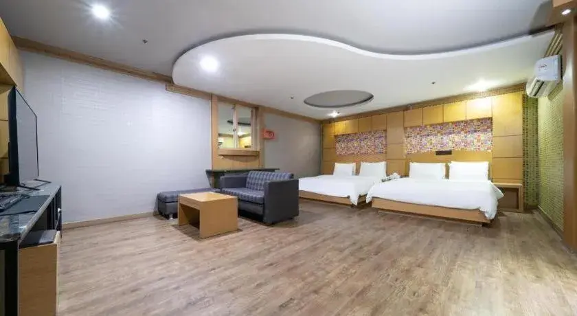 Bed in Hotel Head-One Bed in Hotel Head-One