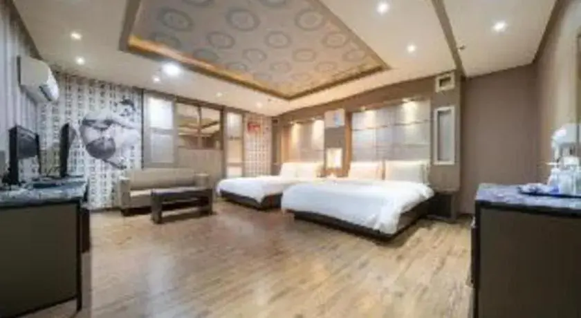 Bed in Hotel Head-One Bed in Hotel Head-One