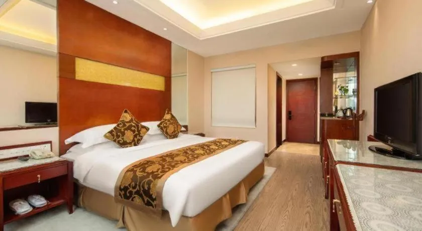 Bed in Jinrong International Hotel