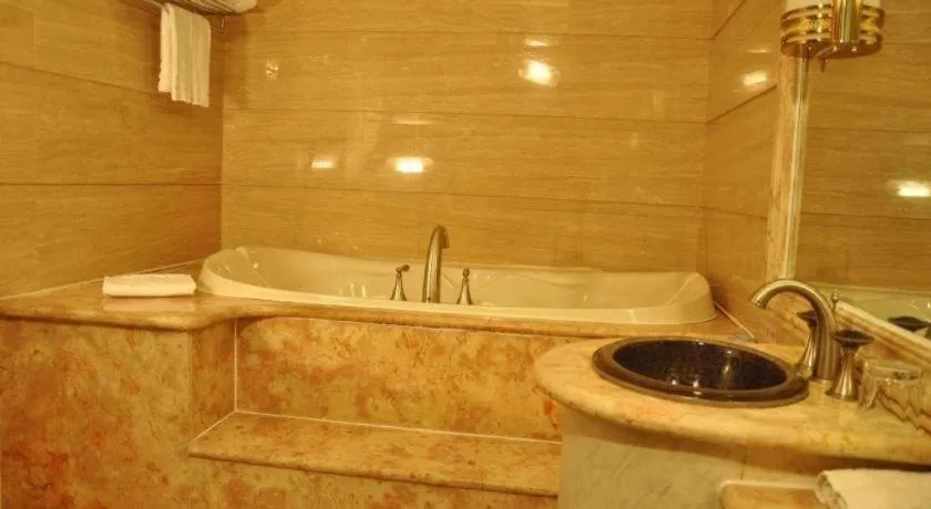 Jinrong International Hotel