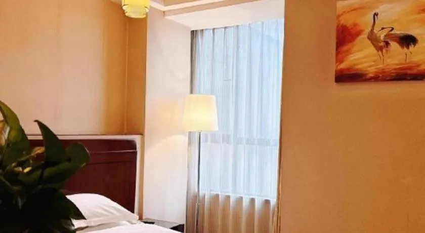 Bed in Jinrong International Hotel