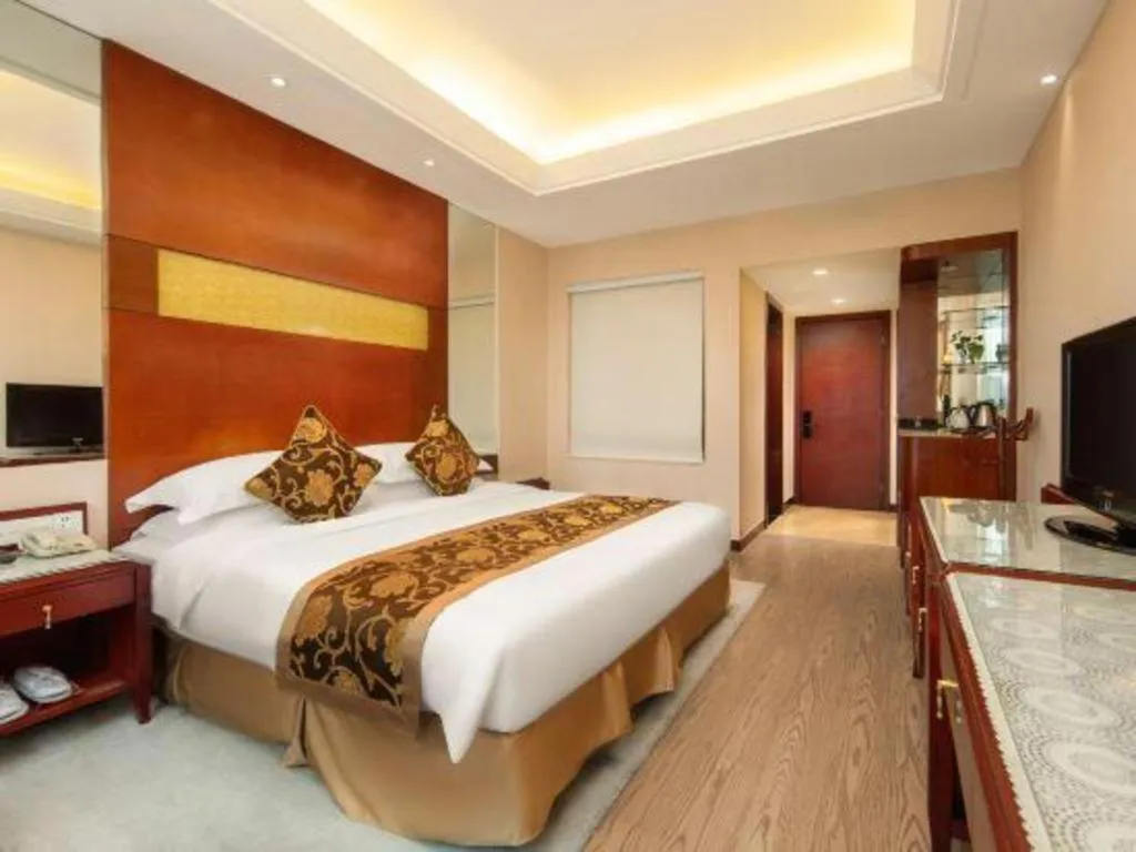 Bed in Jinrong International Hotel