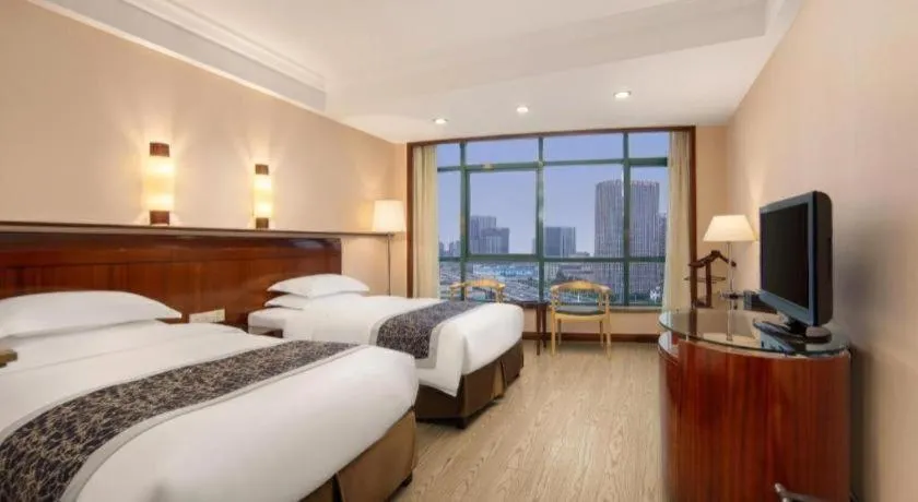 Bed in Jinrong International Hotel