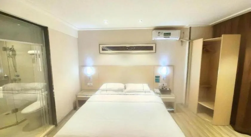 Bed in City Comfort Inn Baise Tianlin