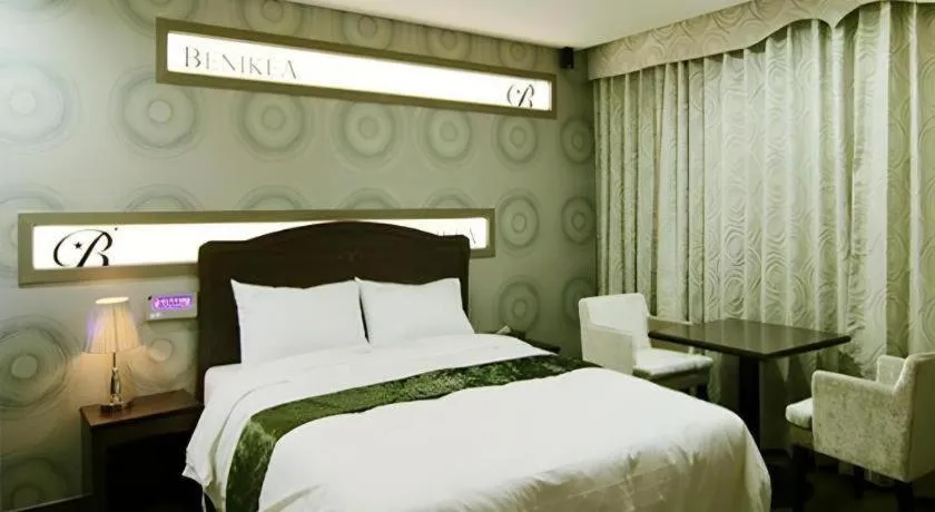 Bed in Benikea Ariul Hotel