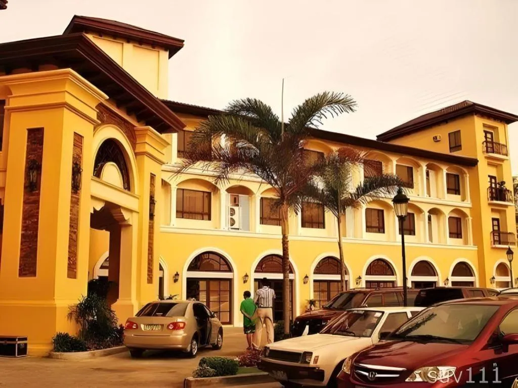 Planta Centro Bacolod Hotel & Residences