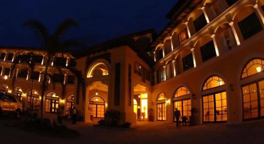 Planta Centro Bacolod Hotel & Residences