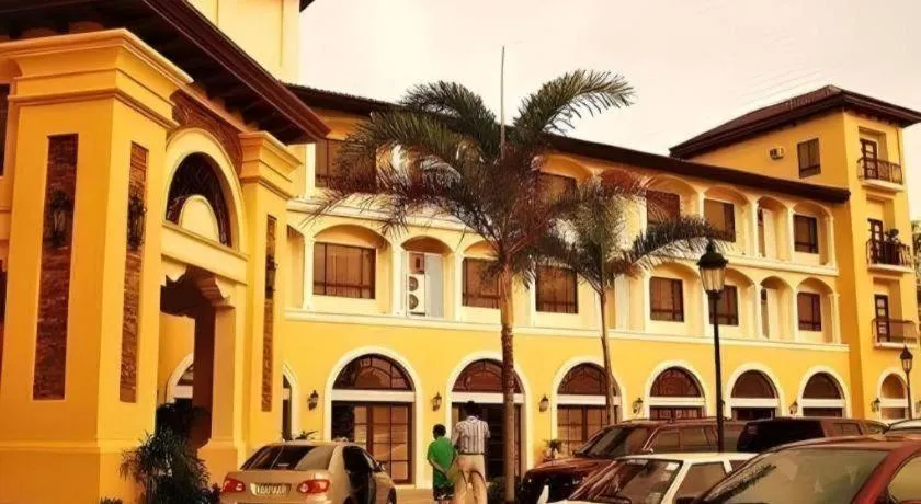 Planta Centro Bacolod Hotel & Residences