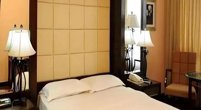 Bed in Planta Centro Bacolod Hotel & Residences Bed in Planta Centro Bacolod Hotel & Residences