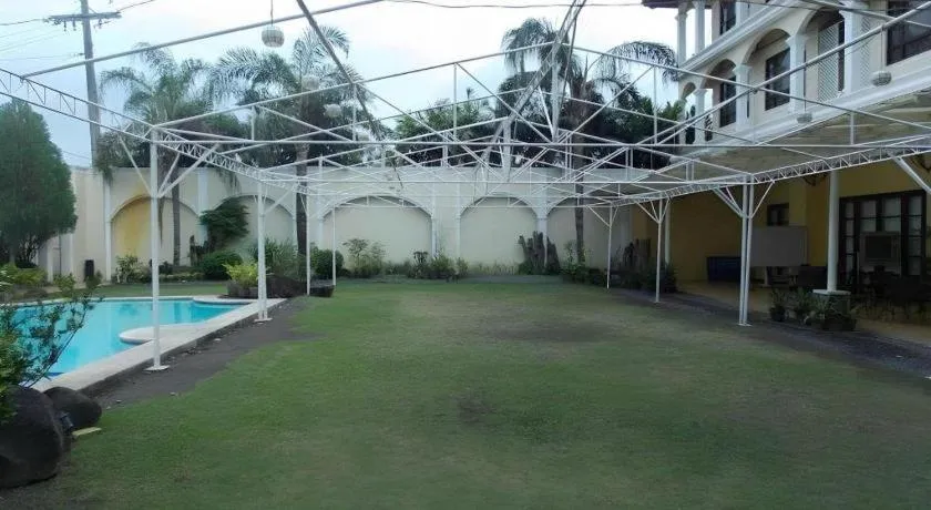 Planta Centro Bacolod Hotel & Residences