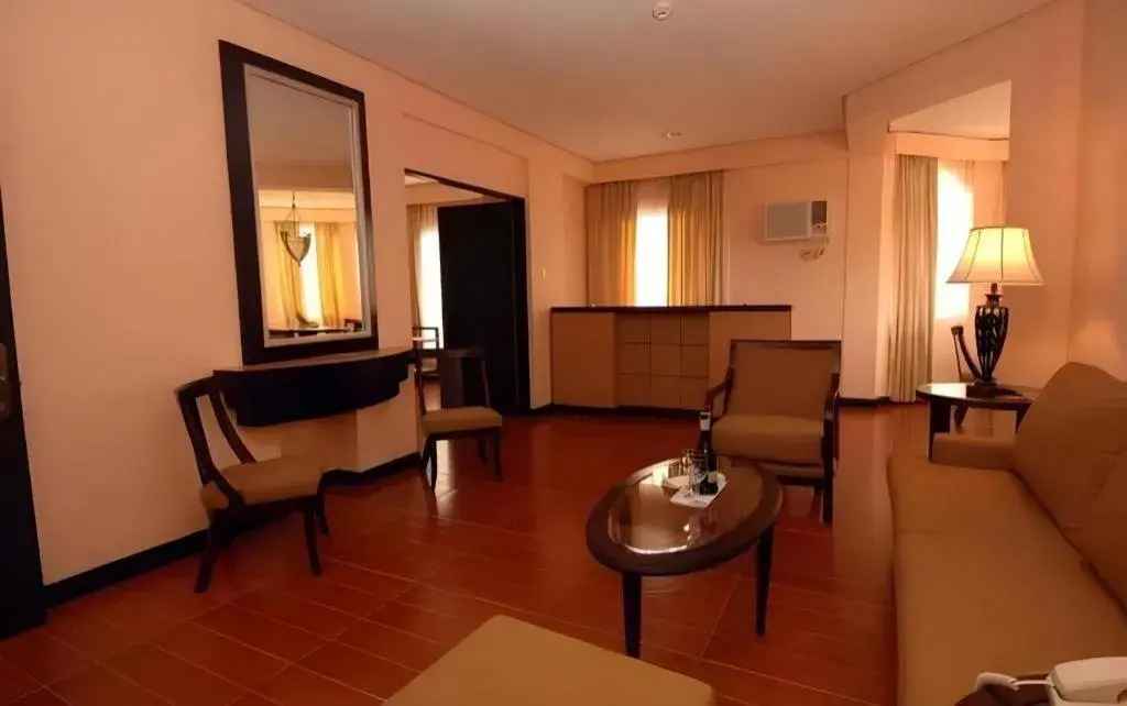 Planta Centro Bacolod Hotel & Residences Planta Centro Bacolod Hotel & Residences