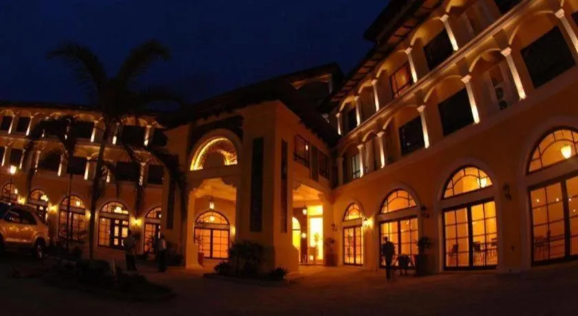 Planta Centro Bacolod Hotel & Residences