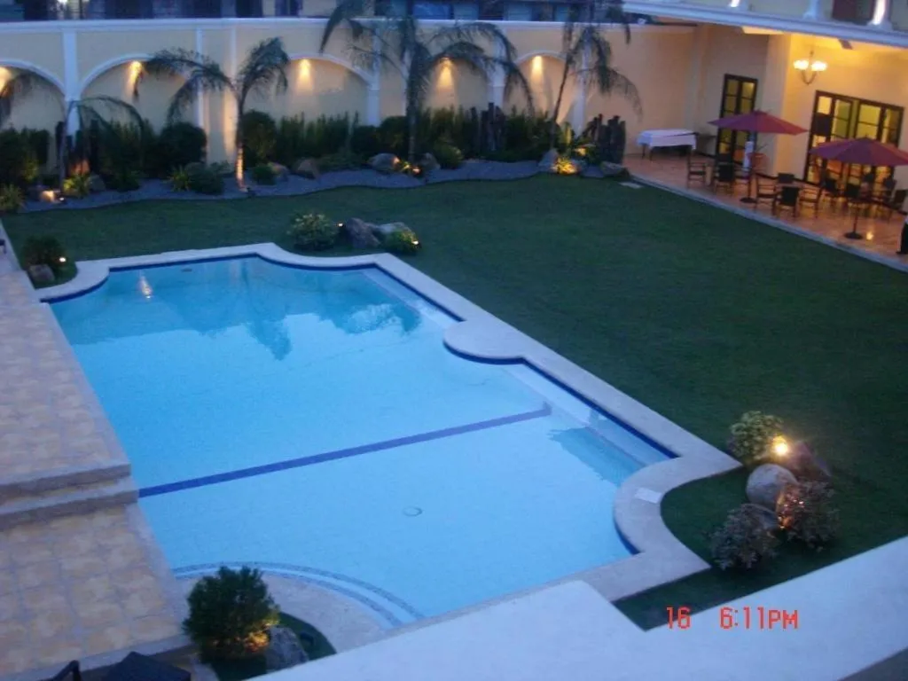 Planta Centro Bacolod Hotel & Residences